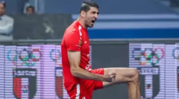 جمهورنا الأروع.. تعليق مثير من نجم طائرة الأهلي في بطولة إفريقيا